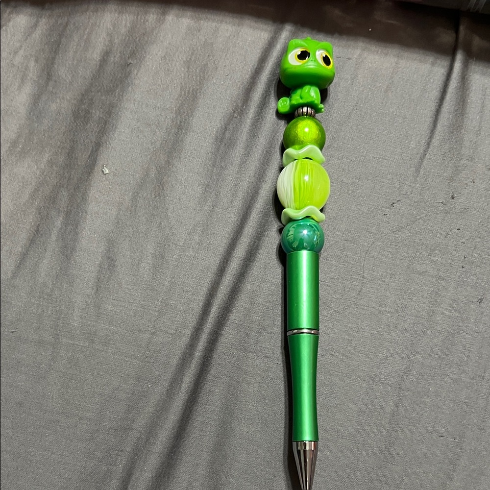 Green pascal Doorable Beadable pen/ handmade pen